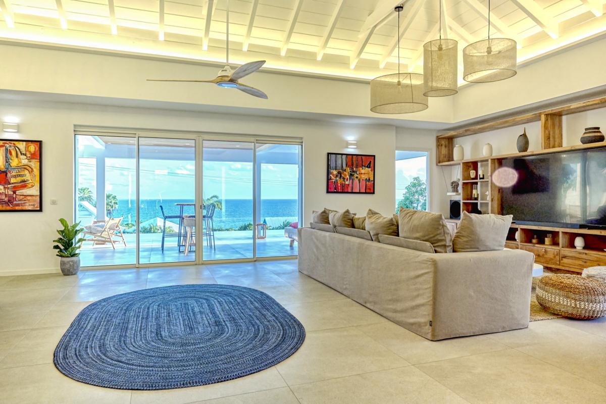 49.Location villa de luxe piscine vue mer Ste Anne Guadeloupe_Salon